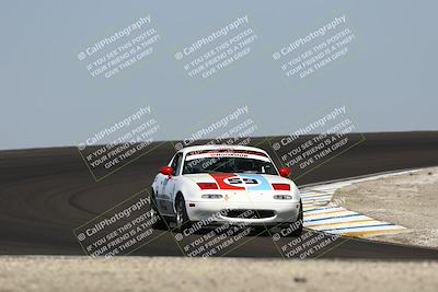 media/May-25-2025-Lotus Club Golden Gate (Sun) [[681474f0a2]]/Advanced Group/Turn 2/